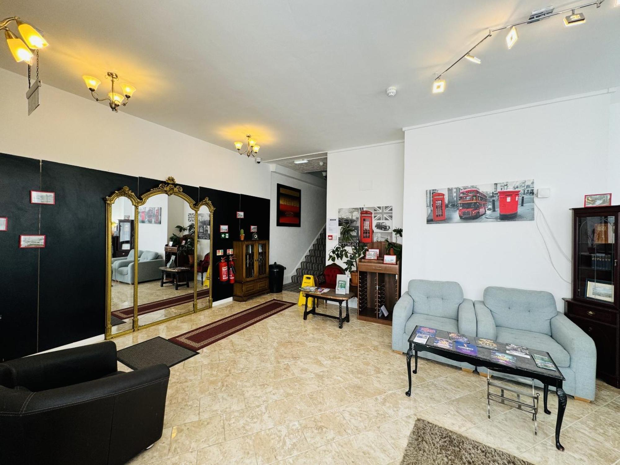 Carlton Court Hotel Истборн Екстериор снимка